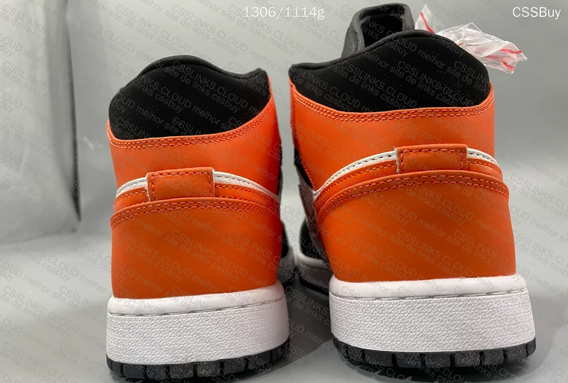 Air Jordan 1 Mid 5