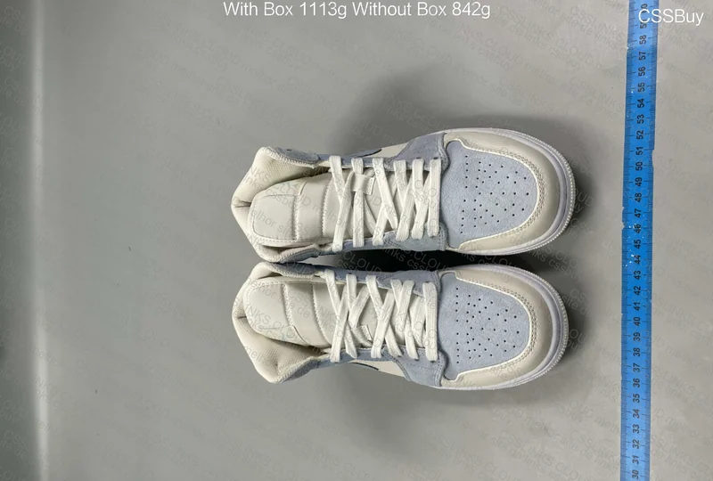 Air Jordan 1 Mid Celestine Blue 4