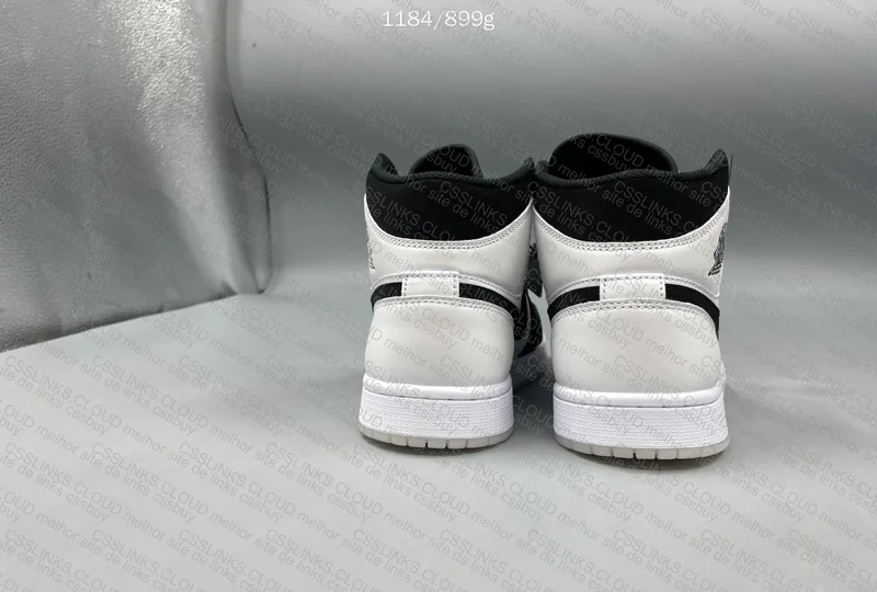 Air Jordan 1 Mid Diamond 6