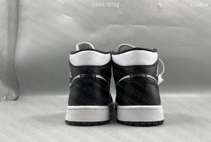 Air Jordan 1 Mid - Panda 3