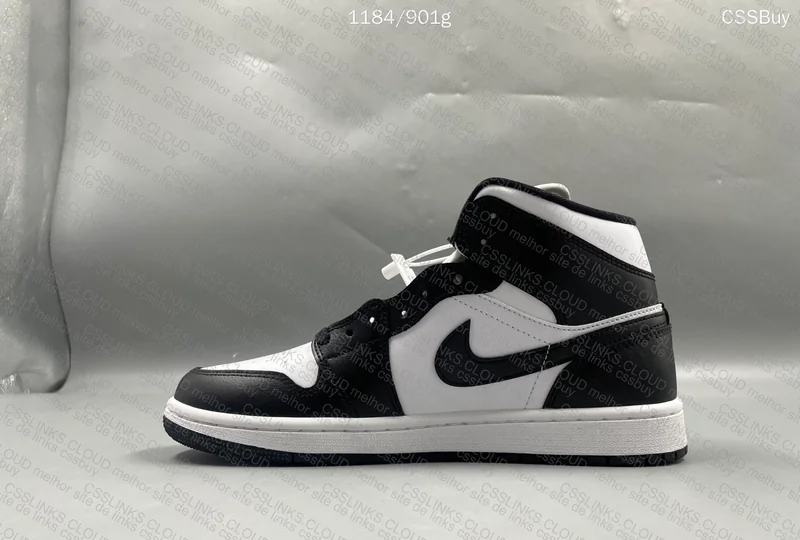 Air Jordan 1 Mid - Panda 4