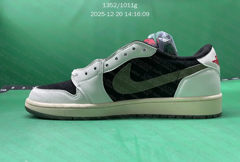 Air Jordan 1 Olive Travis Scott 4