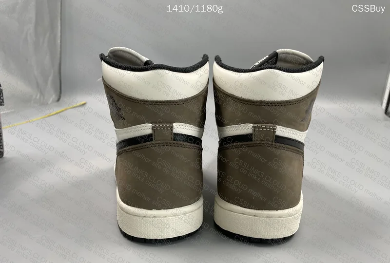Air Jordan 1 Retro High Dark Mocha 3