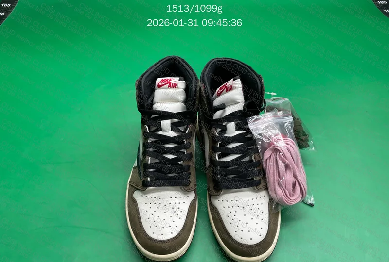 Air Jordan 1 Retro High OG SP Travis Scott Mocha (CD4487-100) 7