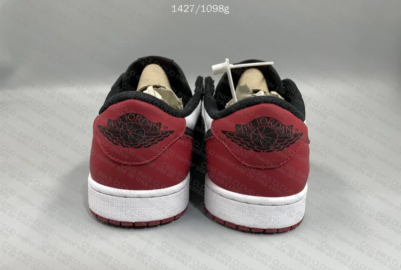 Air Jordan 1 Retro Low 2
