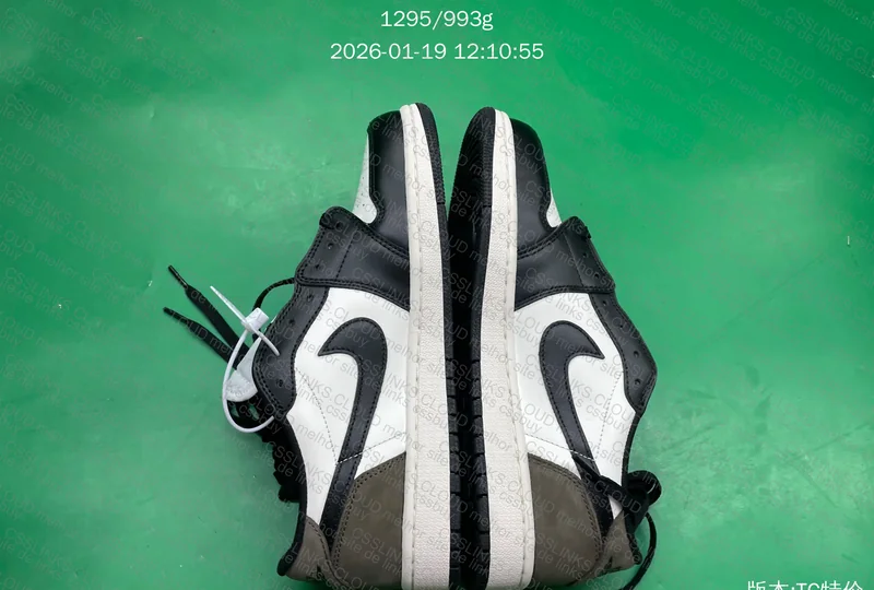 Air Jordan 1 Retro Low OG Mocha (CZ0790-102)