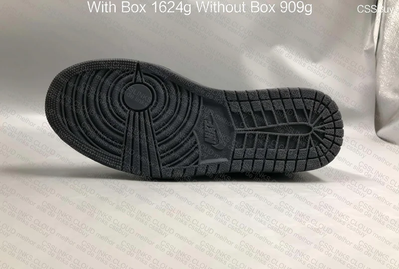 Air Jordan 1 Retro Low OG SP Black Phantom 4