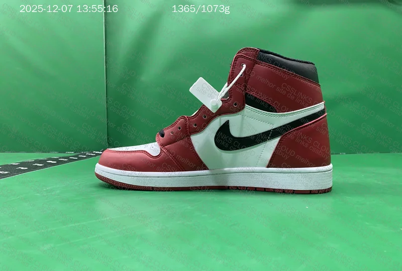 Air Jordan 1 Retro OG 3