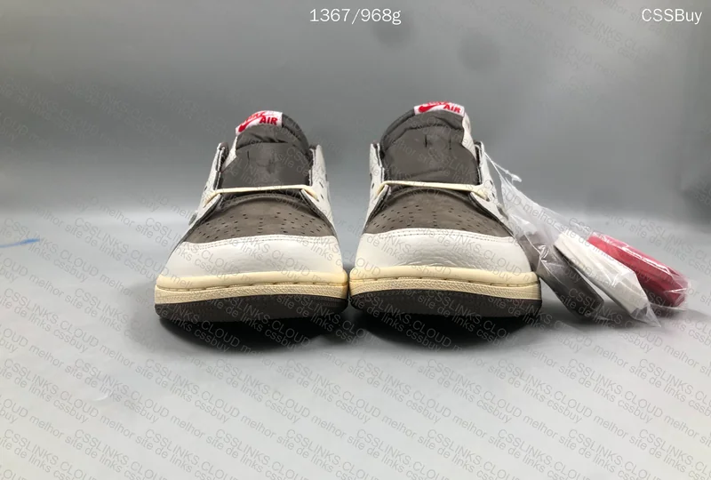 Air Jordan 1 Reverse Mocha 5