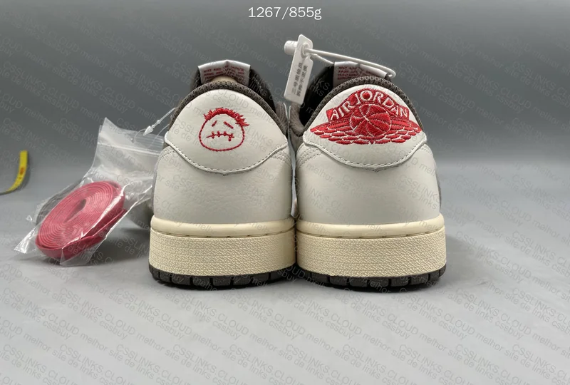 Air Jordan 1 - Reverse Mocha 3