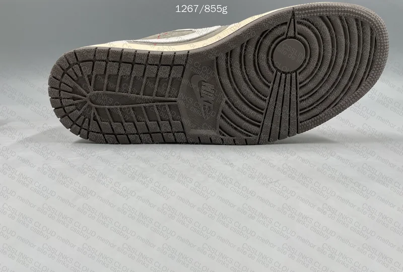 Air Jordan 1 - Reverse Mocha 6