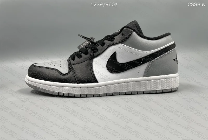 Air Jordan 1 - Shadow Toe 4