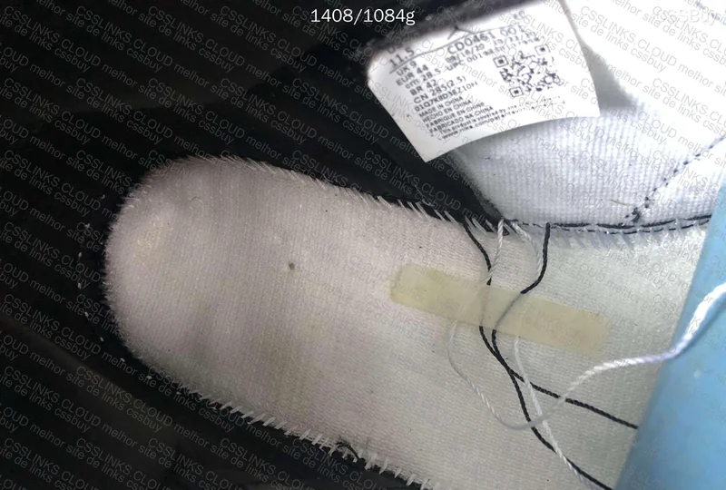 Air Jordan 1 Silver Toes 3