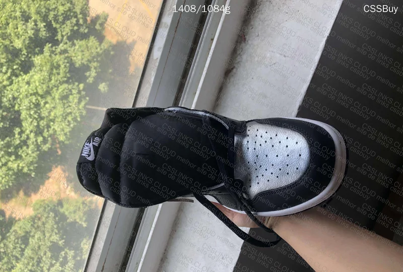 Air Jordan 1 Silver Toes 8