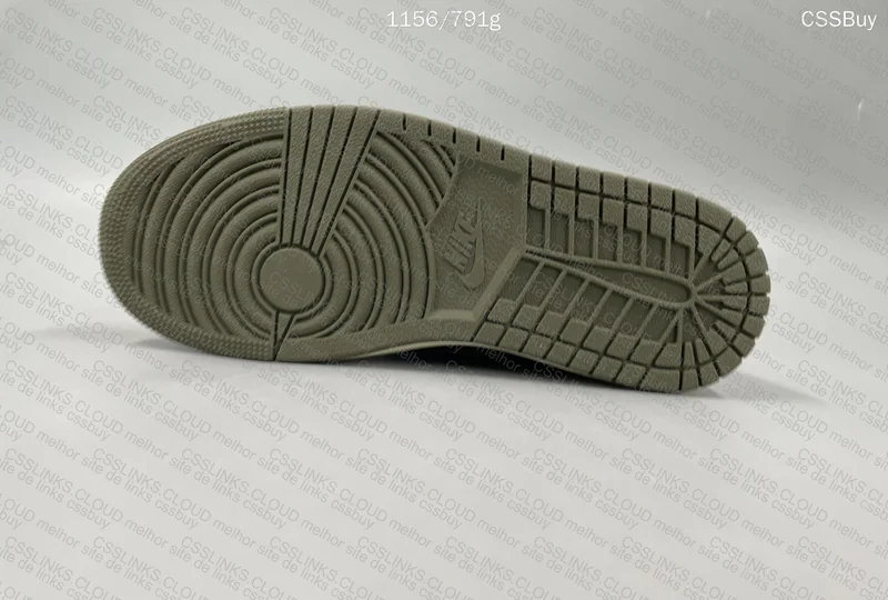 Air Jordan 1 Travis "Olive" 7
