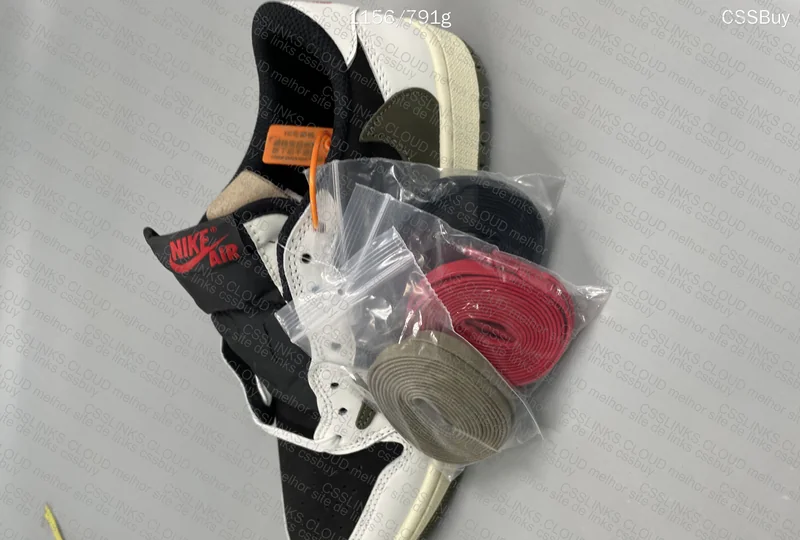 Air Jordan 1 Travis "Olive" 8