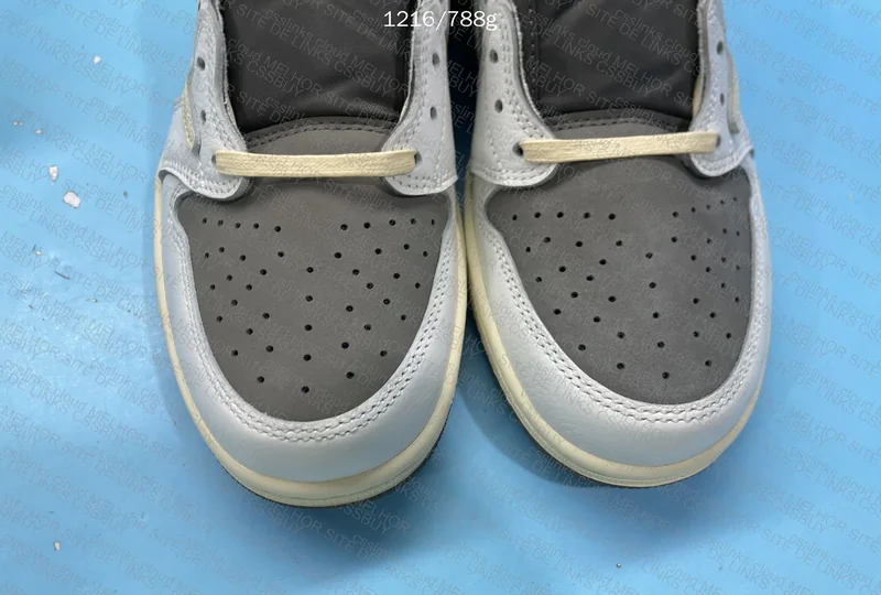 Air Jordan 1 Travis Reverse Mocha