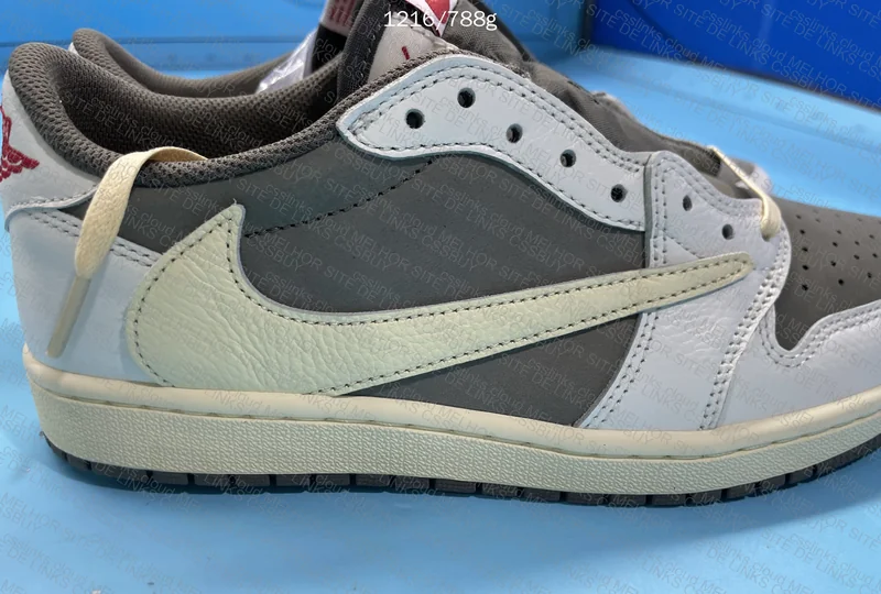 Air Jordan 1 Travis Reverse Mocha 2