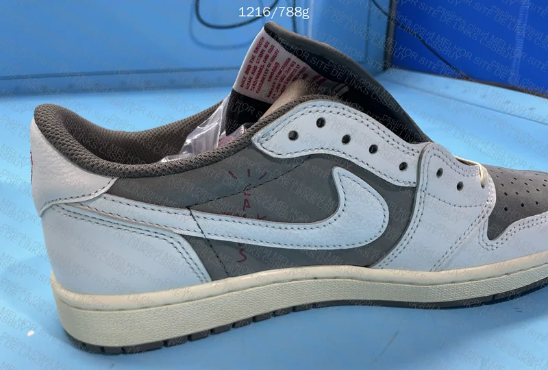 Air Jordan 1 Travis Reverse Mocha 4