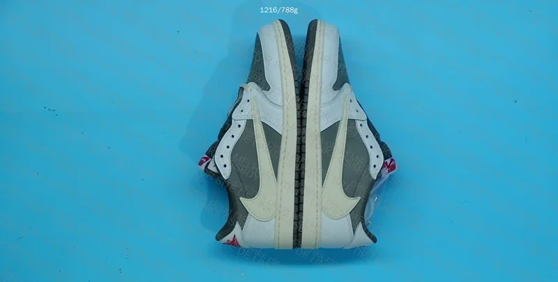 Air Jordan 1 Travis Reverse Mocha 6