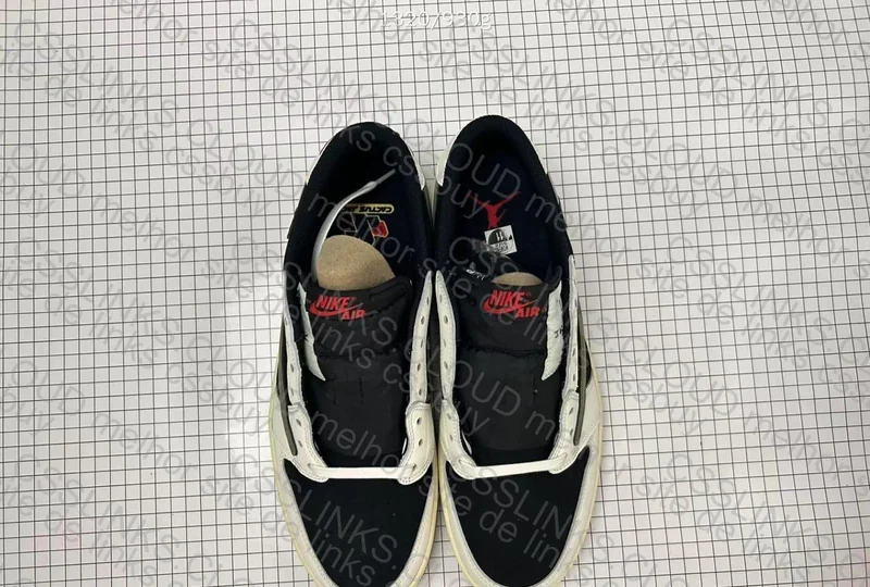 Air Jordan 1 Travis Scott 2