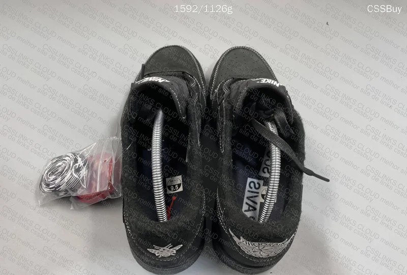 Air Jordan 1 Travis Scott - Black Phantom 3