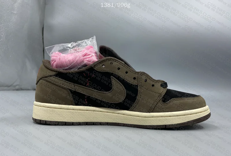 Air Jordan 1 Travis Scott "Dark Mocha" 10