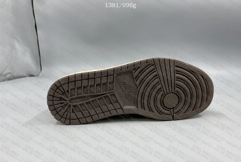 Air Jordan 1 Travis Scott "Dark Mocha" 8