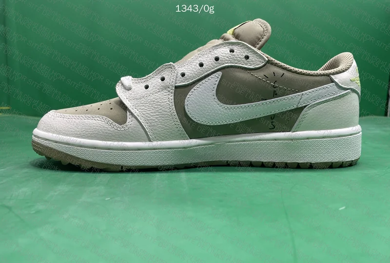 Air Jordan 1 - Travis Scott Golf 4
