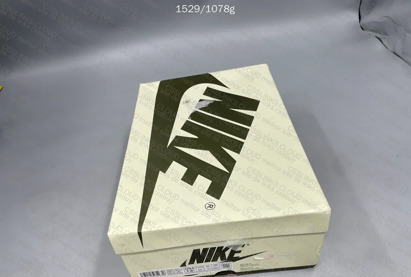 Air Jordan 1 Travis Scott Olive 7
