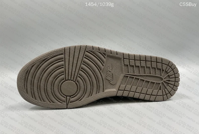 Air Jordan 1 Travis Scott Reverse Mocha 6