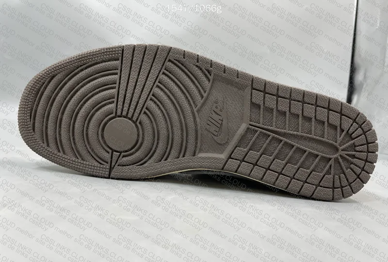 Air Jordan 1 Travis Scott Reverse Mocha 5