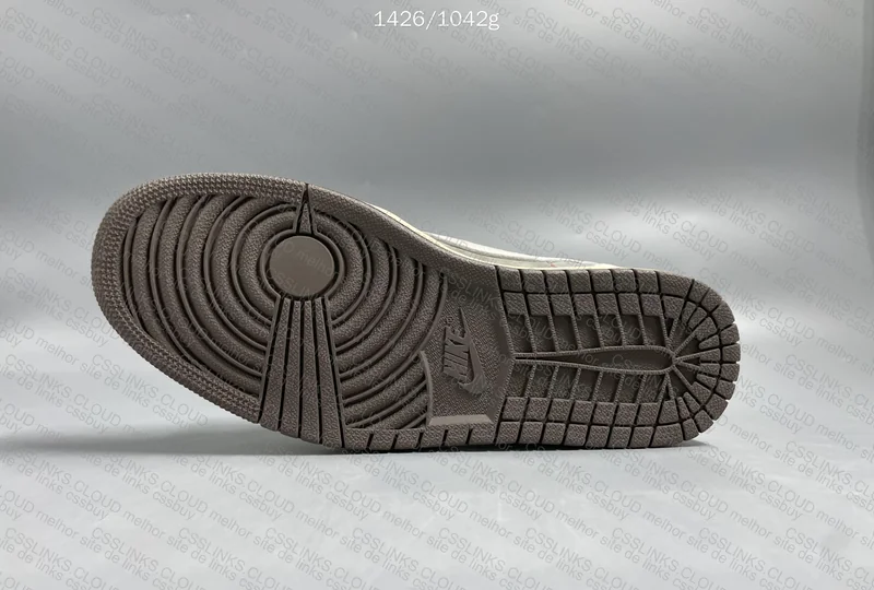 Air Jordan 1 Travis Scott Reverse Mocha 10