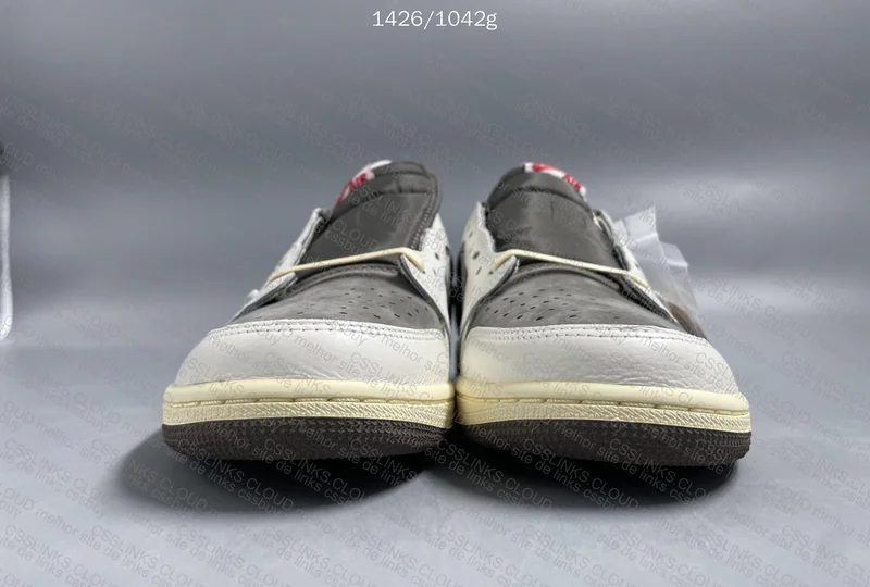 Air Jordan 1 Travis Scott Reverse Mocha 2