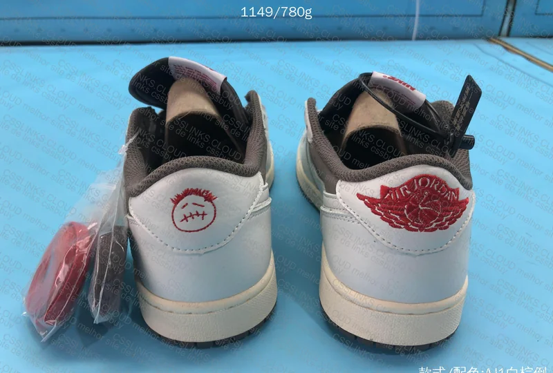 Air Jordan 1 Travis Scott Reverse Mocha 2