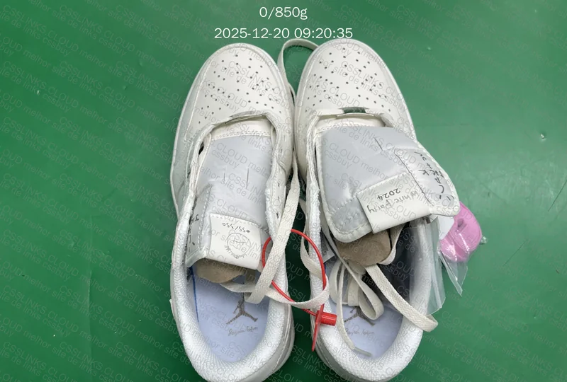 Air Jordan 1 Travis Scott White 2