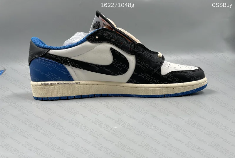 Air Jordan 1 Travis Scott x Military Blue Low 3