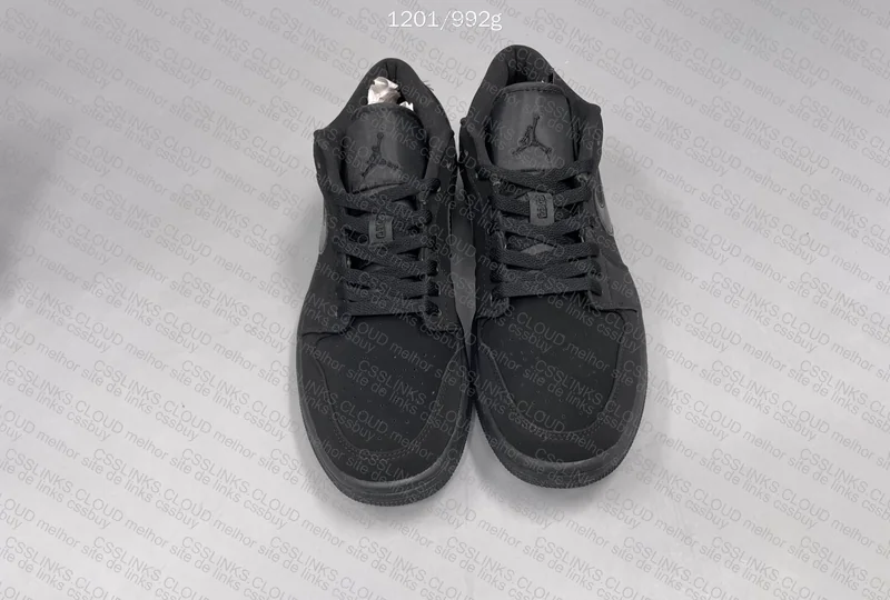 Air Jordan 1 Triple Black