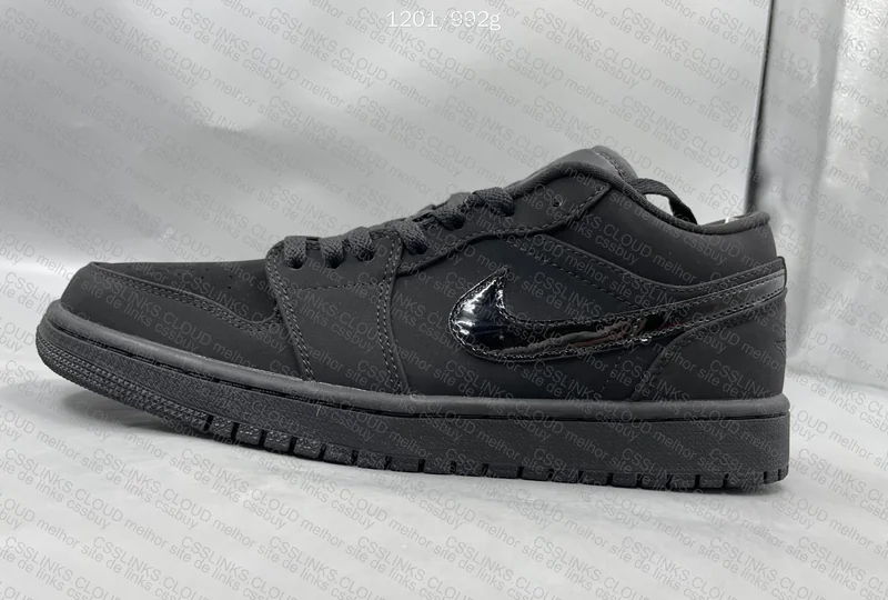 Air Jordan 1 Triple Black 5