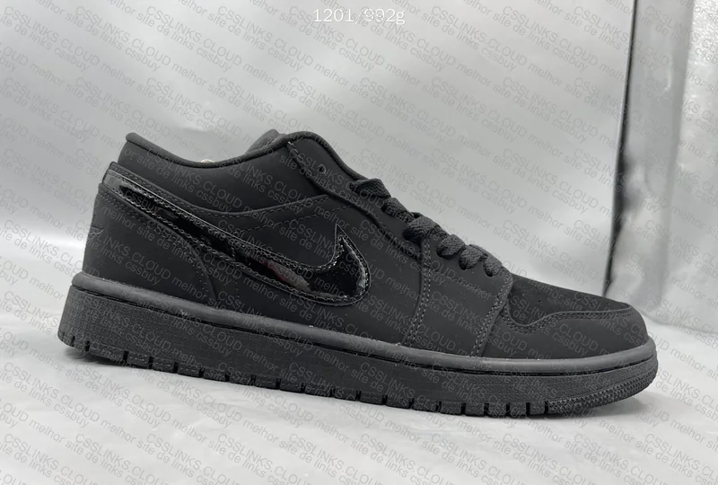 Air Jordan 1 Triple Black 7