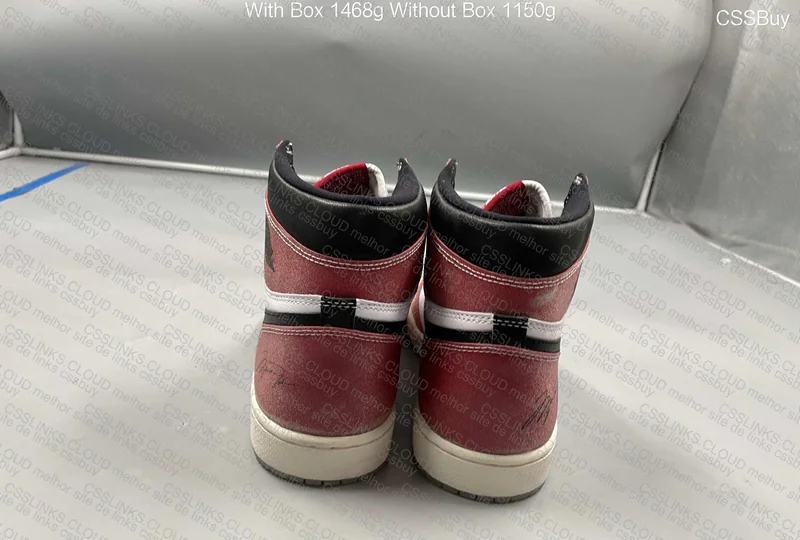 Air Jordan 1 Trophy Room 3