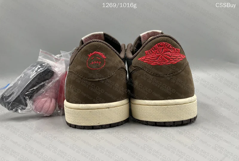 Air Jordan 1 TS Low Dark Mocha 3