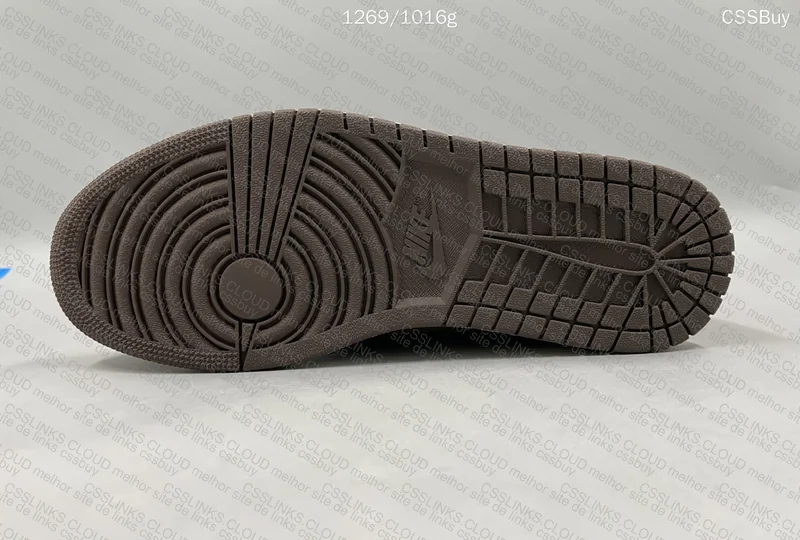 Air Jordan 1 TS Low Dark Mocha 6