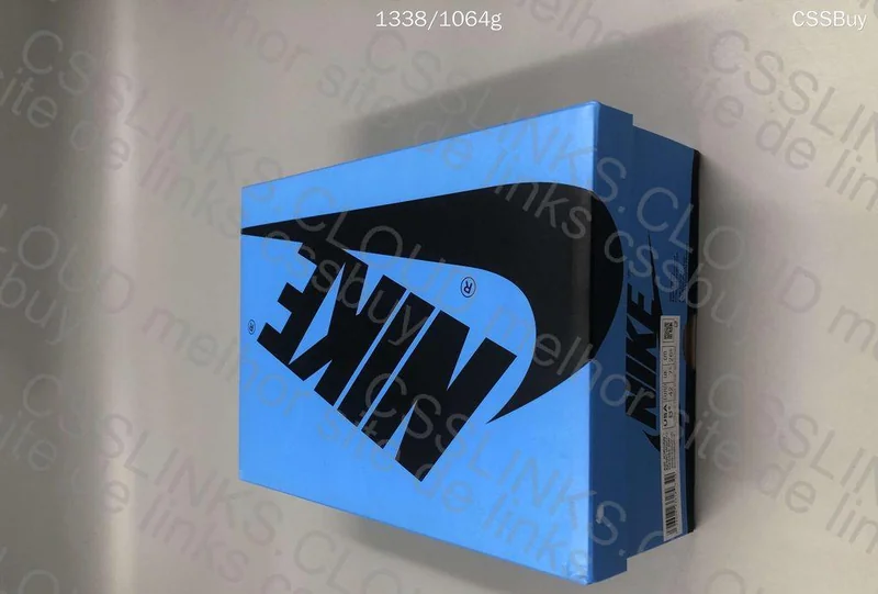 Air Jordan 1 UNC Toe 5