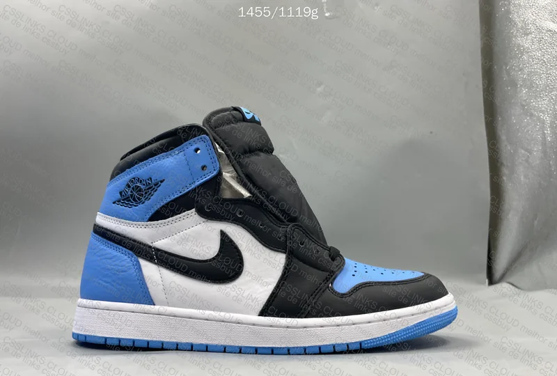 Air Jordan 1 UNC Toe 4