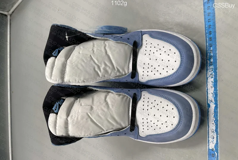 Air Jordan 1 University Blue
