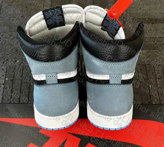 Air Jordan 1 University Blue 4