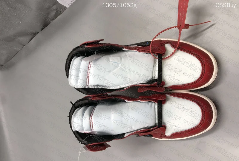 Air Jordan 1 x Off-White Chicago