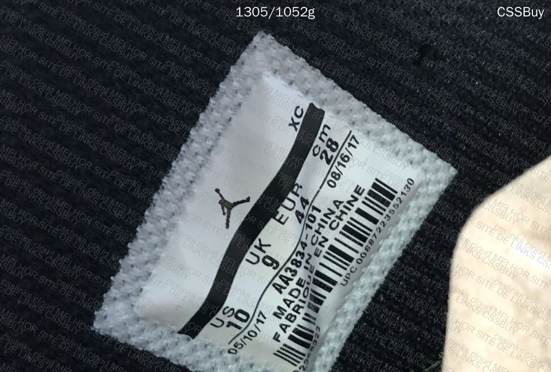 Air Jordan 1 x Off-White Chicago 5