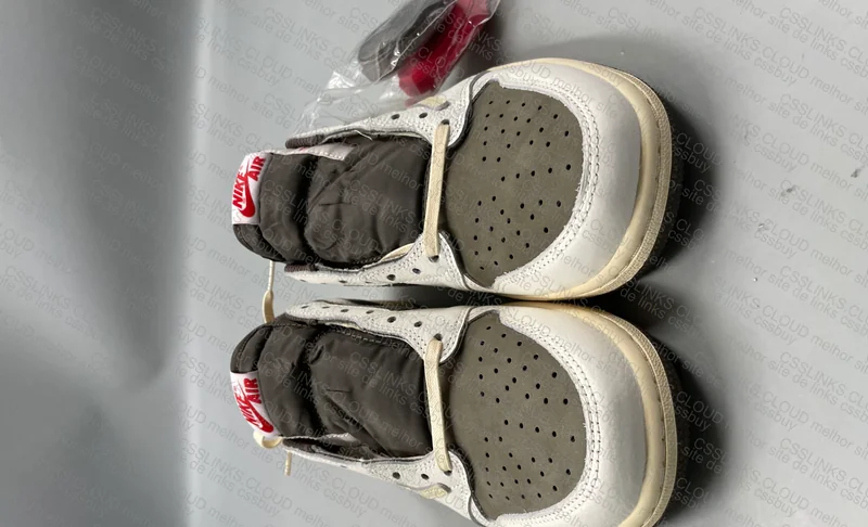 Air Jordan 1 x Travis Scott Reverse Mocha 5